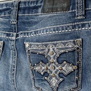 SOUNDGIRL WOMENS JEANS, SIZE 13, ALOT OF BLING, BOOTCUT 👢.